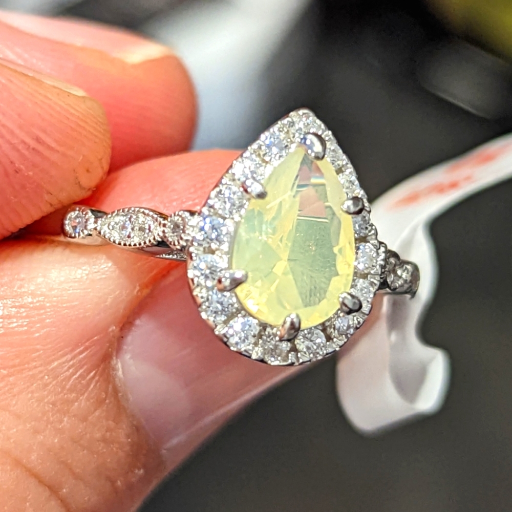 Bomb Party- Sterling Silver ring, yellow opal stone